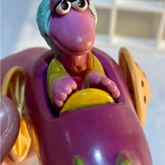 FRAGGLE ROCK - MOKEY IN EGGPLANT CAR -1988 - Picture 4 of 4
